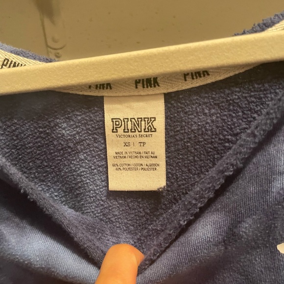 🐾3for$15🐾VS PINK Sweater - Picture 3 of 5